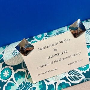 Stuart Nye Hammered Square French Wire Earrings